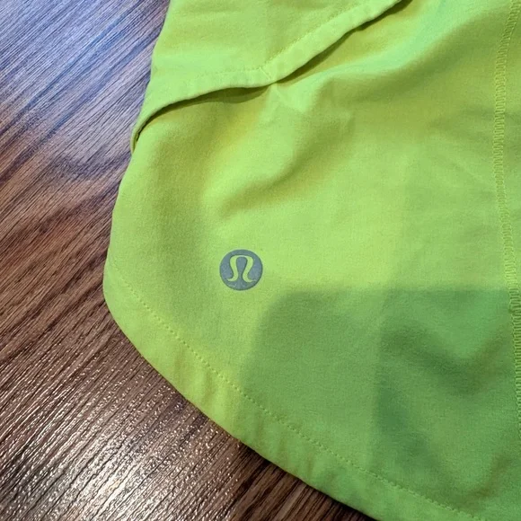Lululemon Speed Up Mid-rise lined shorts - Picture 3 of 4